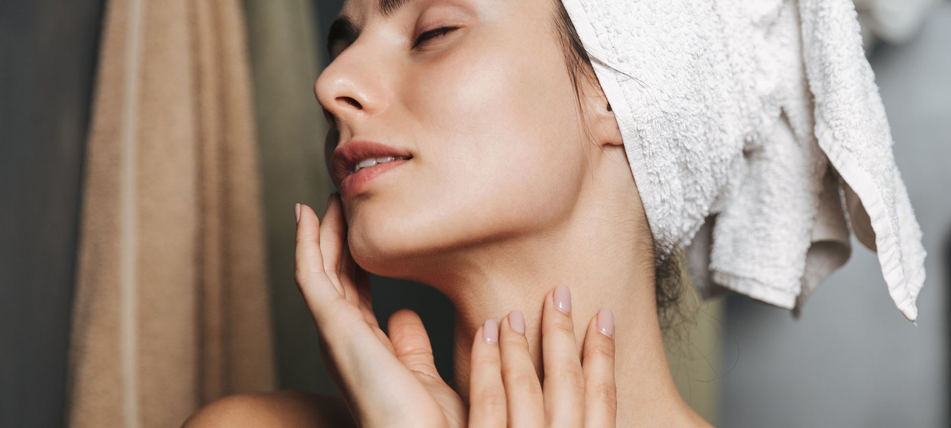 Tonization Head Massaging Her Face After Bath